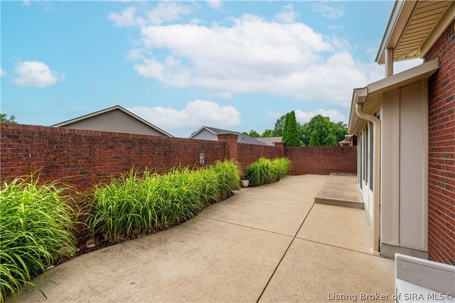 3920 Sarah Lane, New Albany, IN 47150