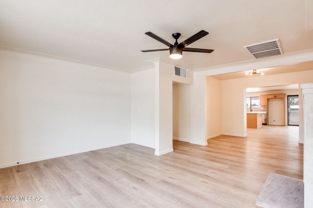 201 N Ave Carolina, Tucson, AZ 85711