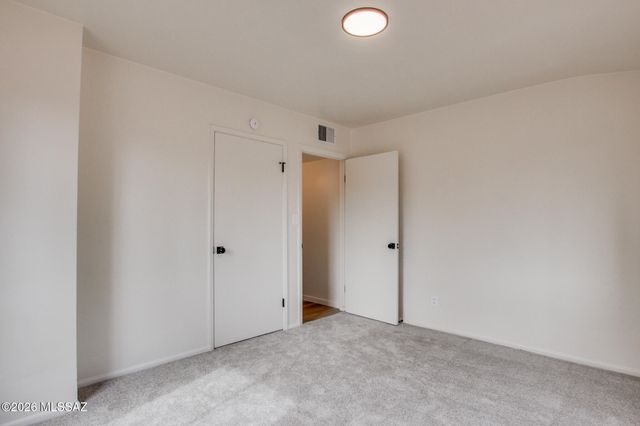 201 N Ave Carolina, Tucson, AZ 85711