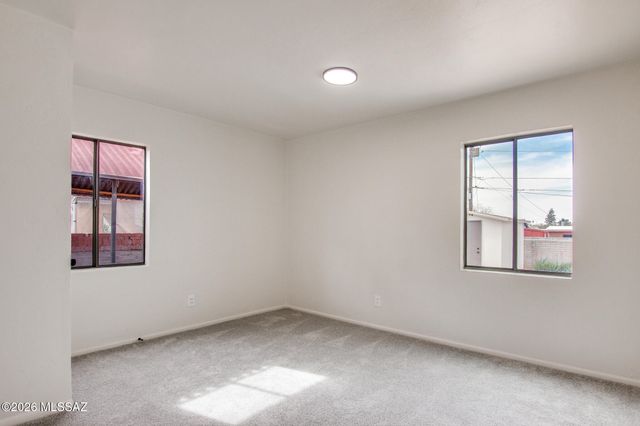 201 N Ave Carolina, Tucson, AZ 85711