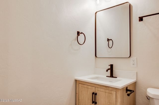 201 N Ave Carolina, Tucson, AZ 85711