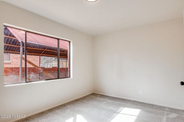 201 N Ave Carolina, Tucson, AZ 85711