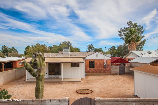 201 N Ave Carolina, Tucson, AZ 85711