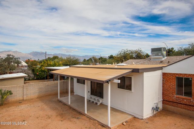 201 N Ave Carolina, Tucson, AZ 85711