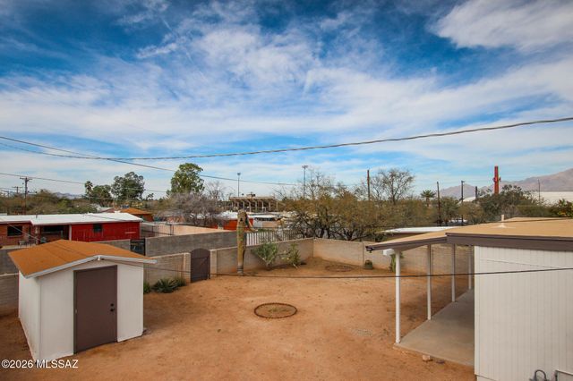 201 N Ave Carolina, Tucson, AZ 85711