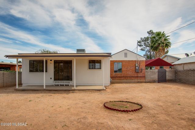 201 N Ave Carolina, Tucson, AZ 85711