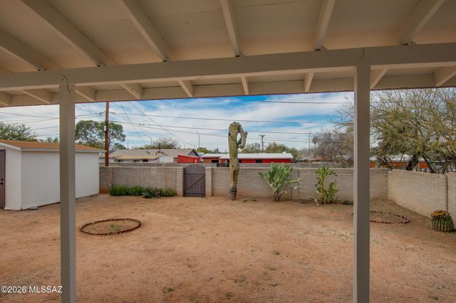 201 N Ave Carolina, Tucson, AZ 85711