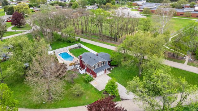 53040 Glenmoor Street, Elkhart, IN 46514
