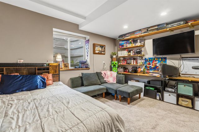 53040 Glenmoor Street, Elkhart, IN 46514