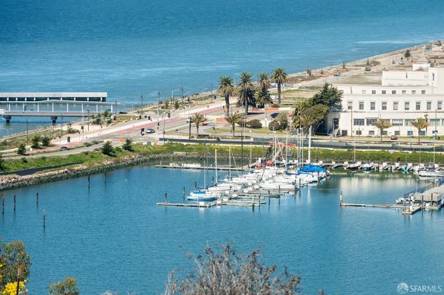 1 Bristol Court 106, San Francisco, CA 94130