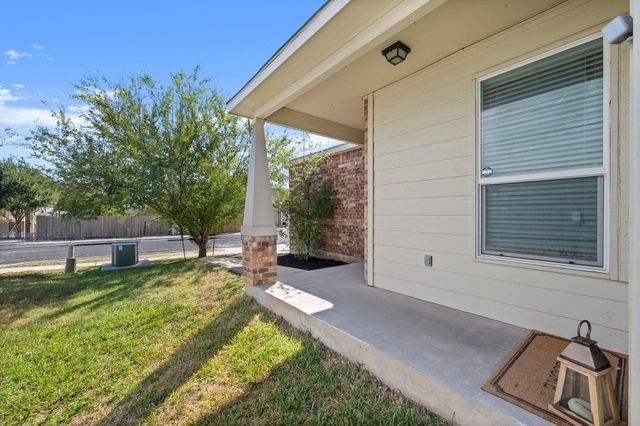 5704 Levenwood LN, Austin, TX 78724