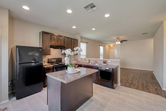 5704 Levenwood LN, Austin, TX 78724