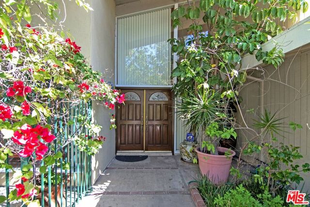 2546 Cordelia Road, Los Angeles, CA 90049