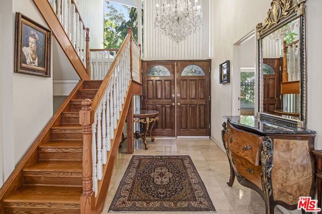 2546 Cordelia Road, Los Angeles, CA 90049