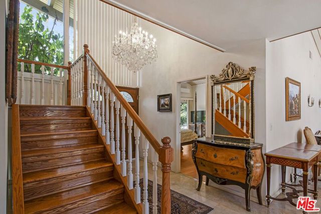 2546 Cordelia Road, Los Angeles, CA 90049