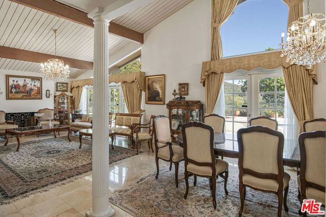 2546 Cordelia Road, Los Angeles, CA 90049