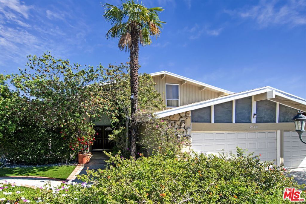 2546 Cordelia Road, Los Angeles, CA 90049