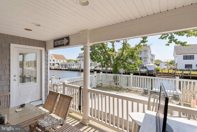 33 SANDS POINT RD, Waretown, NJ 08758