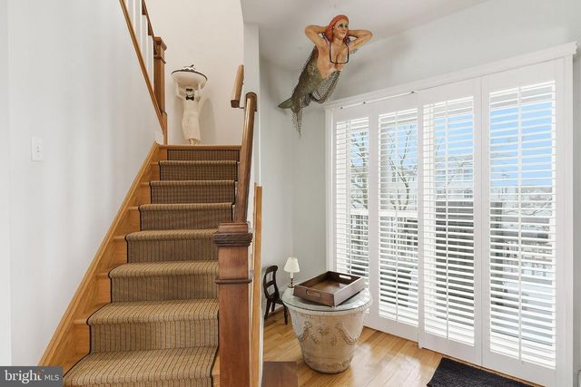 33 SANDS POINT RD, Waretown, NJ 08758