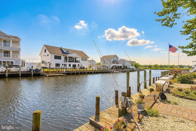 33 SANDS POINT RD, Waretown, NJ 08758