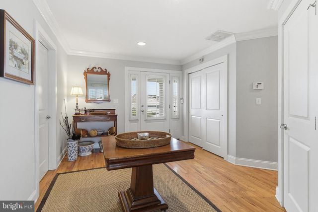 33 SANDS POINT RD, Waretown, NJ 08758