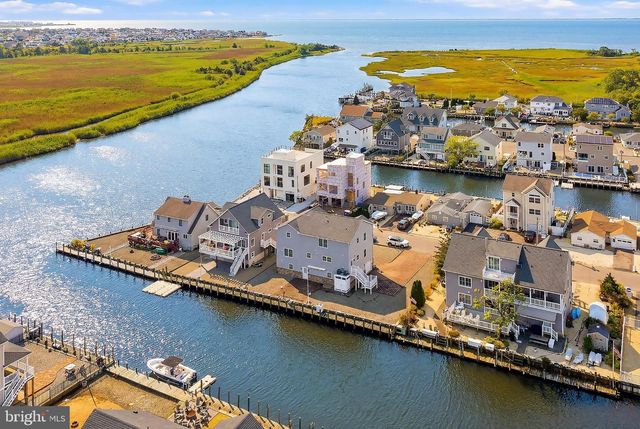 33 SANDS POINT RD, Waretown, NJ 08758