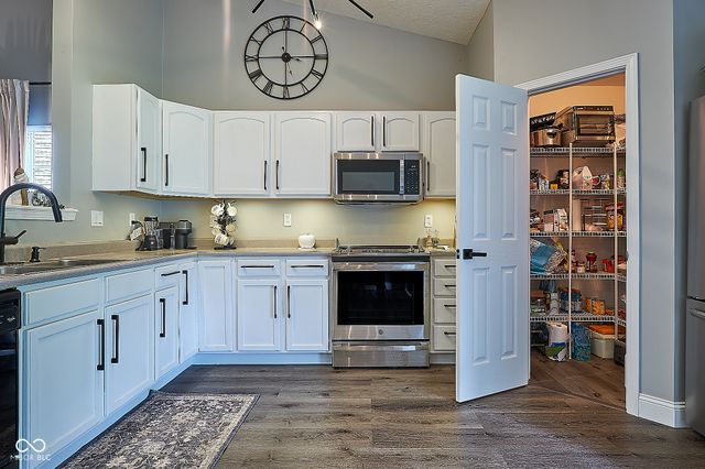 1563 Dale Court, Greenfield, IN 46140