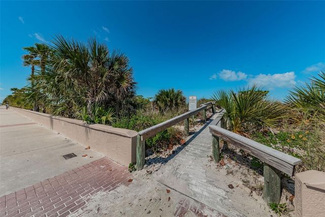 504 70TH AVENUE, St Pete Beach, FL 33706