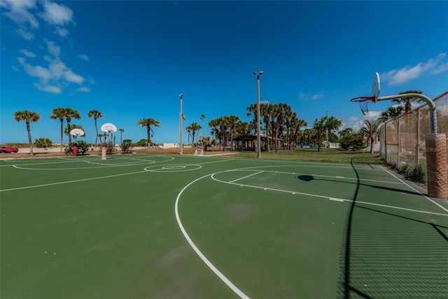 504 70TH AVENUE, St Pete Beach, FL 33706