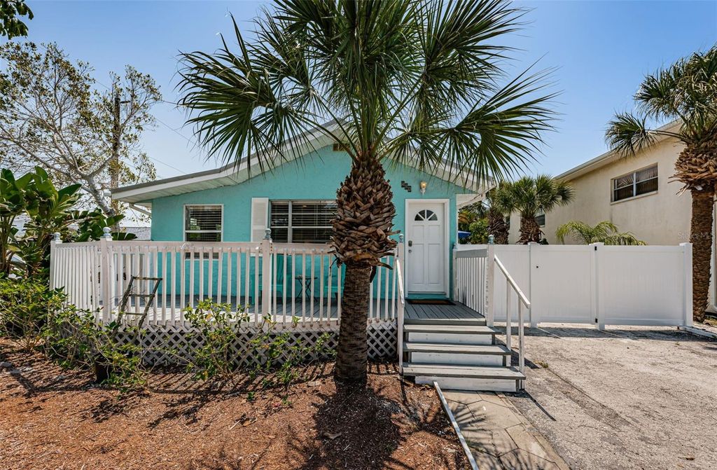 504 70TH AVENUE, St Pete Beach, FL 33706