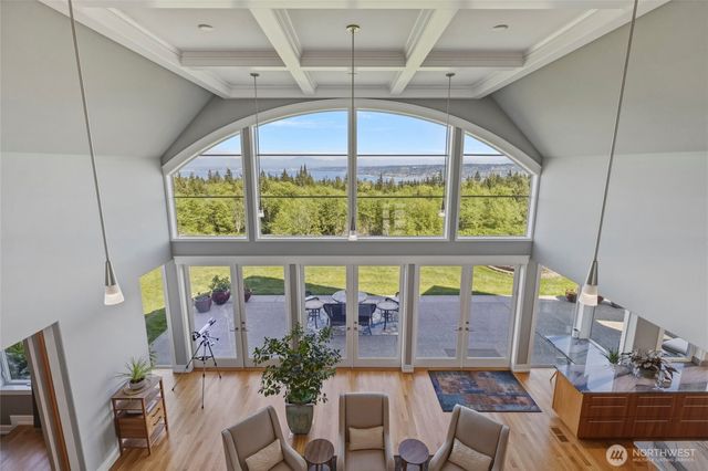 7265 Linda Lane, Clinton, WA 98236
