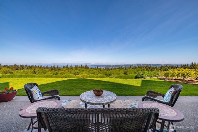 7265 Linda Lane, Clinton, WA 98236