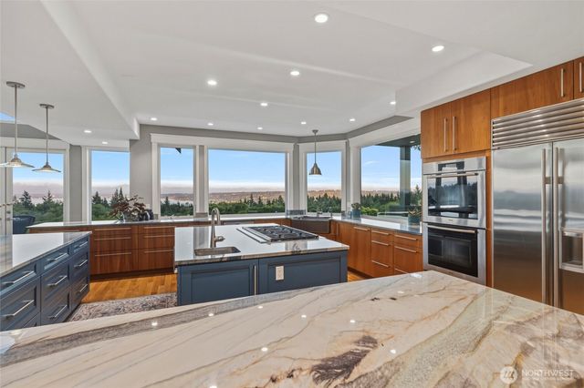 7265 Linda Lane, Clinton, WA 98236