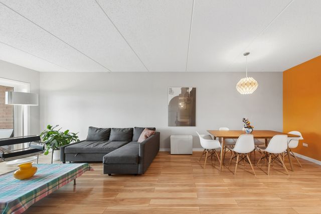 5155 Madison Street 508, Skokie, IL 60077