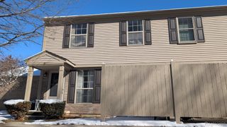 40 Pine Tree Ridge Drive 2, Waterford Charter Township, MI 48327