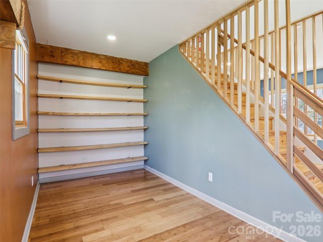 15 Merion Drive, Asheville, NC 28806