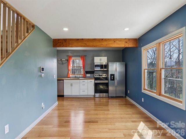 15 Merion Drive, Asheville, NC 28806