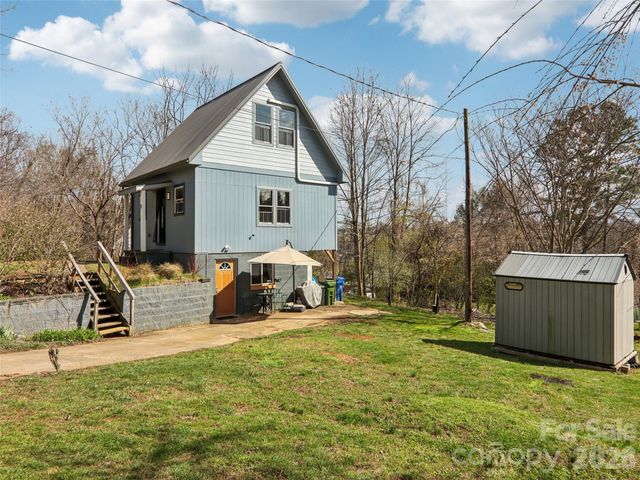 15 Merion Drive, Asheville, NC 28806