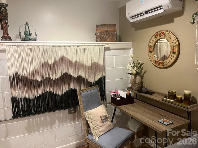 15 Merion Drive, Asheville, NC 28806