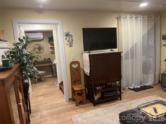 15 Merion Drive, Asheville, NC 28806