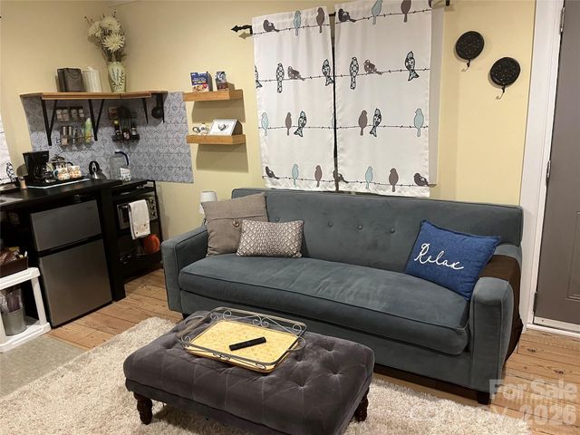 15 Merion Drive, Asheville, NC 28806