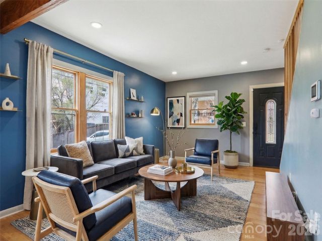 15 Merion Drive, Asheville, NC 28806