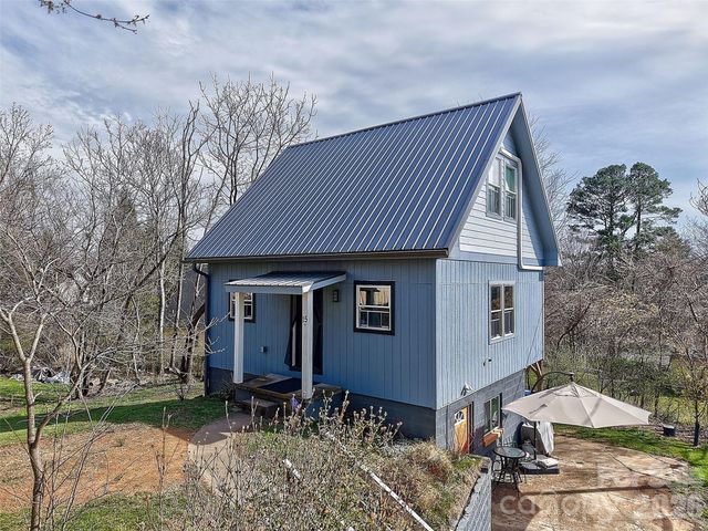15 Merion Drive, Asheville, NC 28806
