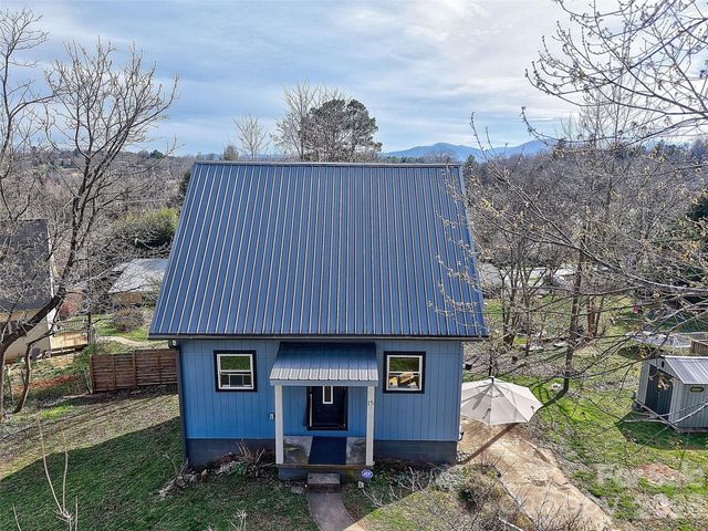 15 Merion Drive, Asheville, NC 28806