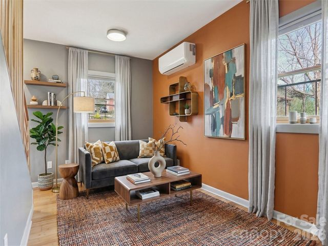 15 Merion Drive, Asheville, NC 28806