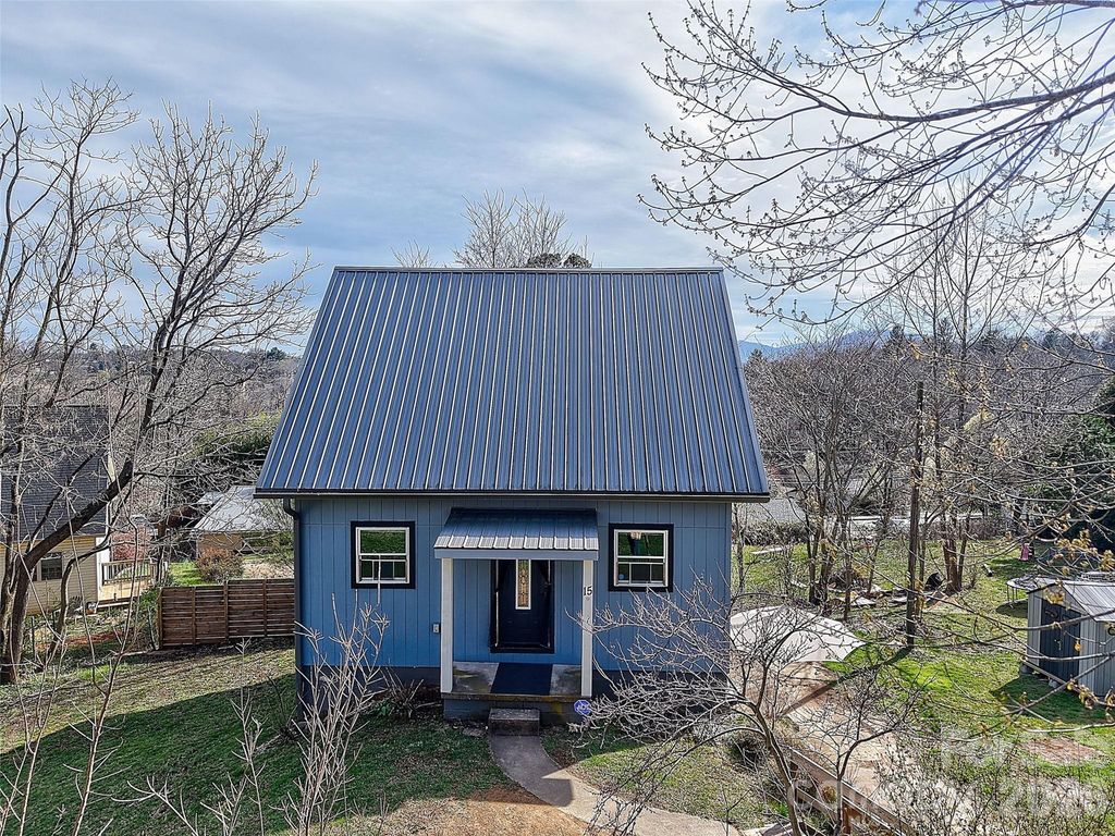 15 Merion Drive, Asheville, NC 28806