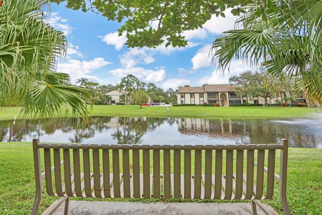 1935 SW Silver Pine Way 117-B2, Palm City, FL 34990