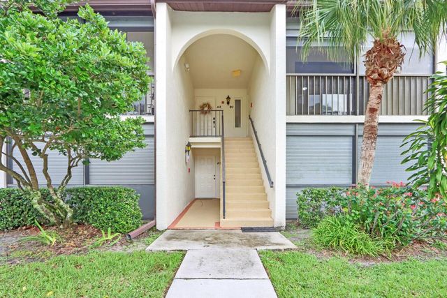 1935 SW Silver Pine Way 117-B2, Palm City, FL 34990