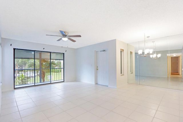 1935 SW Silver Pine Way 117-B2, Palm City, FL 34990