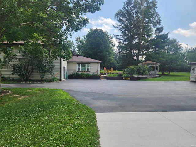 11029 Arcola Road, Arcola, IN 46704